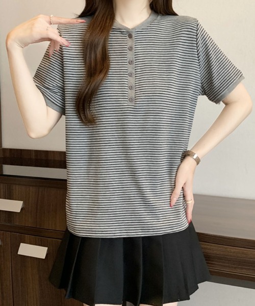 2ly2(トゥーリートゥー)の「ボーダーTシャツ 半袖 ヘンリーネック カットソー ゆったり 体型カバー カジュアル 春夏(Tシャツ/カットソー・レディース・グレー/ホワイト・FREE)」の12枚目の写真