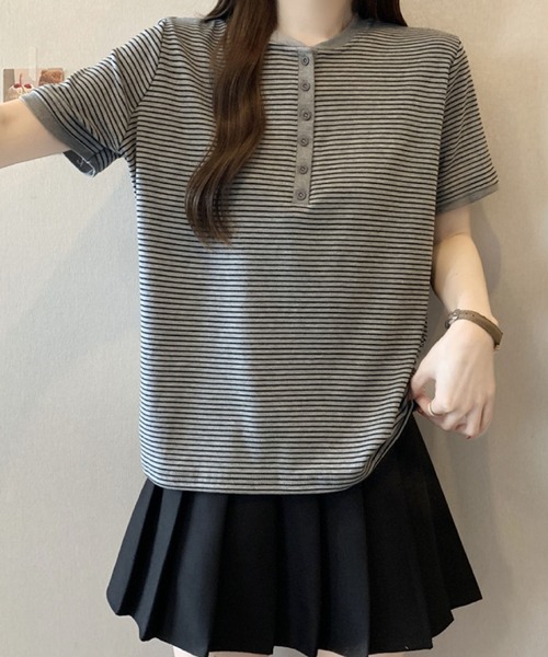 2ly2(トゥーリートゥー)の「ボーダーTシャツ 半袖 ヘンリーネック カットソー ゆったり 体型カバー カジュアル 春夏(Tシャツ/カットソー・レディース・グレー/ホワイト・FREE)」の14枚目の写真