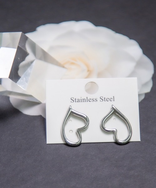 Peony(ピオニー)の「【Peony/ピオニー】オープンハートメタルピアス【アレルギー対応】(ピアス(両耳用)・レディース・ゴールド/シルバー・FREE)」の3枚目の写真
