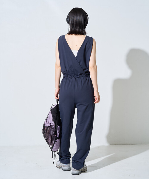 FREAK'S STORE(フリークスストア)の「限定展開 <吸水速乾・接触冷感・UVカット>スピードライ ノースリーブ オールインワン(つなぎ/オールインワン・レディース・ブラウン/ブラック/サックスブルー/ベージュ/ネイビー・MEDIUM/SMALL)」の6枚目の写真
