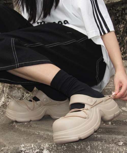 yuue' ( wear )（ユーイ）の「厚底クロスコードクロッグサンダル/スポーツサンダル（サンダル・レディース・ブラック/ベージュ・M/L）」の13枚目の写真