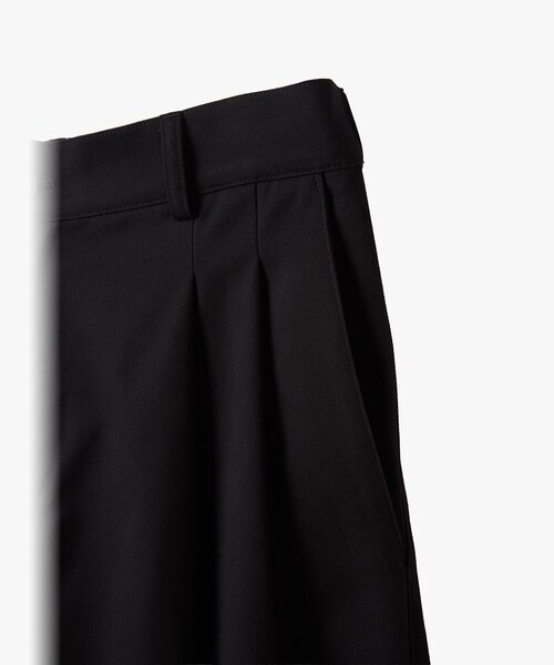 agnes b.（アニエスベー）の「メンズ コットン ショートパンツ "Unai"（その他パンツ・メンズ・ブラック・40/38）」の3枚目の写真