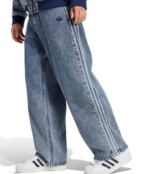 adidas(アディダス)の「adidas MULTICOLOR SST DENIM JEANS STRAIGHT LEG / アディダス マルチ SST デニム ジーンズ(デニムパンツ・メンズ・ライトインディゴブルー・32inch/30inch/34inch/36inch)」の2枚目の写真