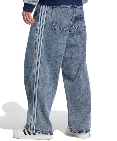 adidas(アディダス)の「adidas MULTICOLOR SST DENIM JEANS STRAIGHT LEG / アディダス マルチ SST デニム ジーンズ(デニムパンツ・メンズ・ライトインディゴブルー・32inch/30inch/34inch/36inch)」の5枚目の写真