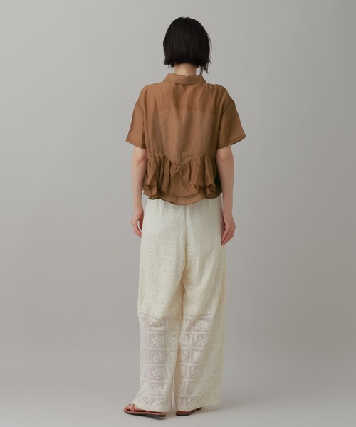 LAKOLE(ラコレ)の「ヘムフリルシアーシャツ / 888998(シャツ/ブラウス・レディース・ブルー/ブラック/ブラウン/オフホワイト・FREE)」の15枚目の写真