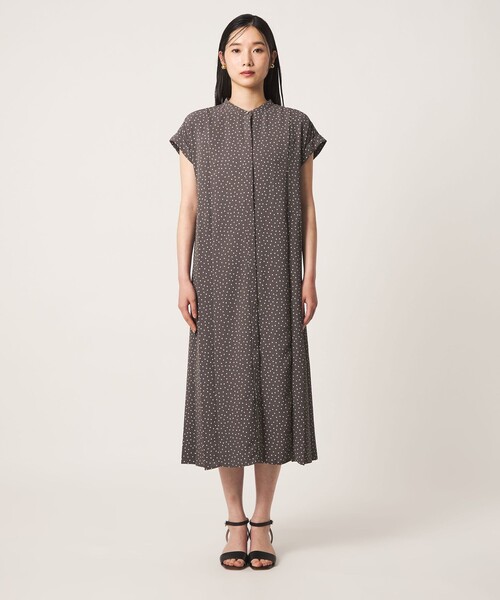A DAY IN THE LIFE UNITED ARROWS(アデイインザライフユナイテッドアローズ)の「プリーツ シャツワンピース ‐ウォッシャブル‐ <A DAY IN THE LIFE>(ワンピース・レディース・モカ/ブラック/ネイビー・FREE)」の5枚目の写真