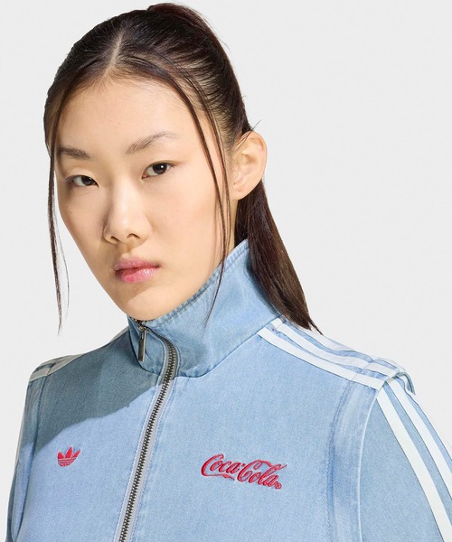 adidas(アディダス)の「adidas/アディダス ORI FIREBIRD REG DENIM オリ ファイヤーバード レグ スリーストライプス デニムジャケット レディース 秋 秋服 2026年秋冬(ジャージ・レディース・ブルー・S/M/L/XS)」の2枚目の写真