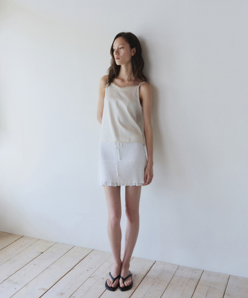 YEARNING（イヤニング）の「LAYERED RUFFLE KNIT MINI SKIRT, IVORY（スカート・レディース・その他・FREE）」の3枚目の写真