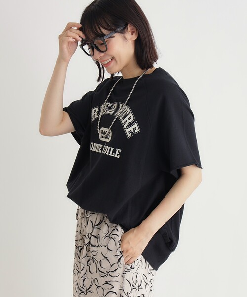 HONEYSUCKLE ROSE（ハニーサックルローズ）の「【スウェッティ】カレッジロゴプルオーバー（Tシャツ/カットソー・レディース・レッド系2/ブラック系/ホワイト系3・04/05）」の2枚目の写真
