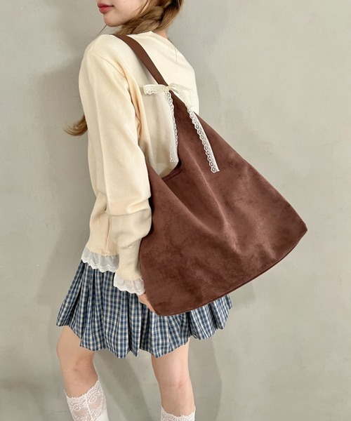 Loueme（ルエム）の「ベロアタッチPUハンドルトートバッグ（トートバッグ・レディース・ブラック/ブラウン/オリーブ/アイボリー/レッド/ピンク・FREE）」の3枚目の写真