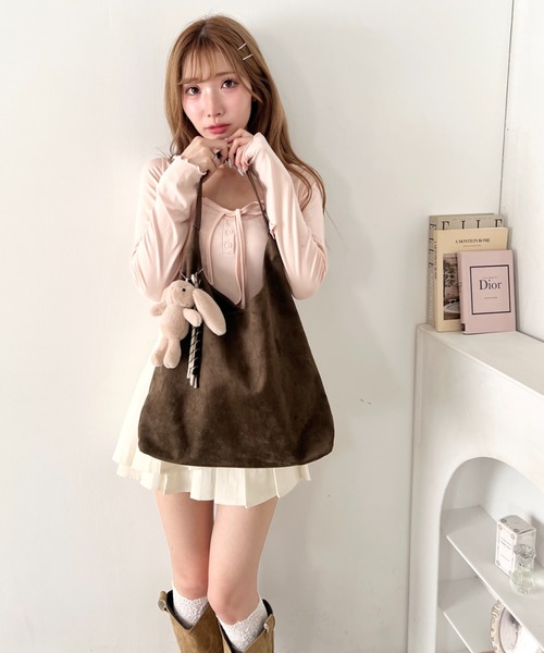 Loueme（ルエム）の「ベロアタッチPUハンドルトートバッグ（トートバッグ・レディース・ブラック/ブラウン/オリーブ/アイボリー/レッド/ピンク・FREE）」の7枚目の写真