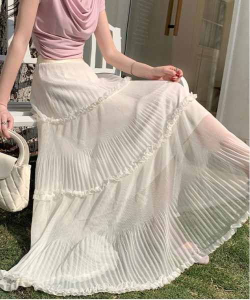 &soiree(アンドソワレ)の「フレアプリーツティアードスカート(スカート・レディース・ブラック/アイボリー・X-LARGE/LARGE/MEDIUM/SMALL)」の6枚目の写真