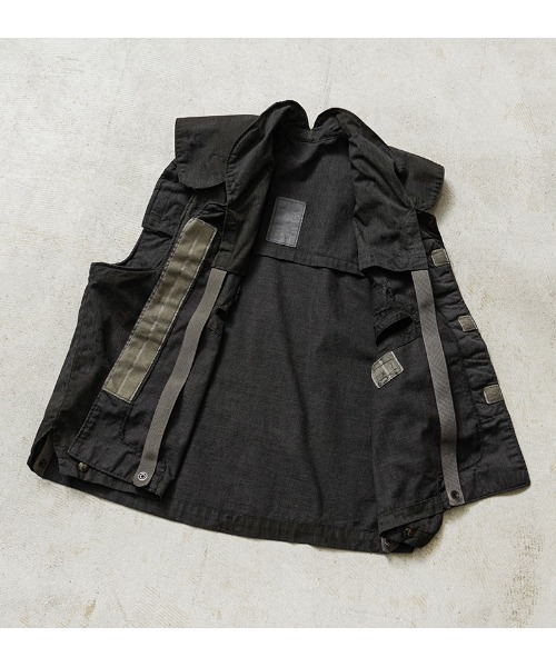 MILITARY(ミリタリー)の「実物 新品 デッドストック 米軍 PASGT ボディアーマーベストカバー 6カラーデザートカモ BLACK染め / 6Cデザート(ベスト・メンズ・ブラック系その他・S/M)」の7枚目の写真