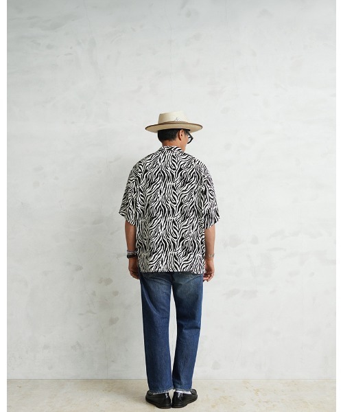 WAIPER.inc(ワイパーインク)の「WAIPER×TOWN CRAFT TC26S013WP Zebra Pattern Rayon Beach Shirts レーヨンビーチシャツ(シャツ/ブラウス・メンズ・ホワイト系その他/ブラック系その他・M/L)」の3枚目の写真