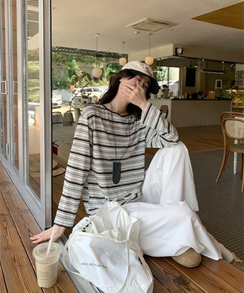 Ritzy(リッツィー)の「バックリボン ボーダー長袖カットソー(Tシャツ/カットソー・レディース・ホワイト・M/L/XL)」の2枚目の写真