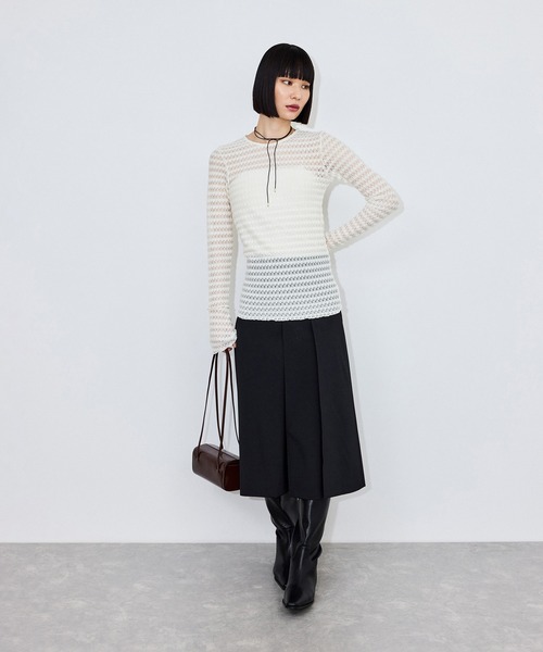 ADAM ET ROPE'(アダムエロペ)の「フレアスリーブレーストップス(Tシャツ/カットソー・レディース・ブラック/ホワイト/キナリ・FREE)」の9枚目の写真