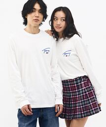 【オンライン限定】ユニセックス シグネチャーチェストロングスリーブTシャツ