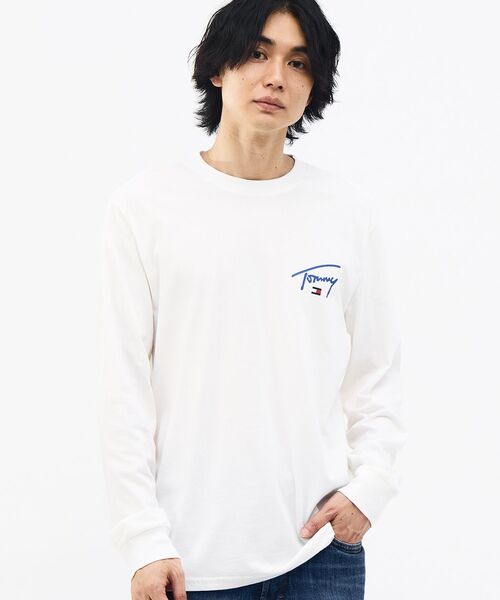 tommy jeans(トミー ジーンズ)の「【オンライン限定】ユニセックス シグネチャーチェストロングスリーブTシャツ(Tシャツ/カットソー・メンズ・ブラック/ホワイト・X-LARGE/LARGE/MEDIUM/SMALL)」の9枚目の写真