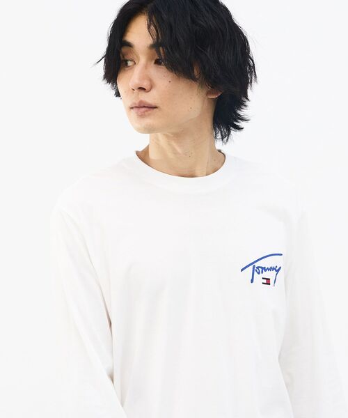 tommy jeans(トミー ジーンズ)の「【オンライン限定】ユニセックス シグネチャーチェストロングスリーブTシャツ(Tシャツ/カットソー・メンズ・ブラック/ホワイト・X-LARGE/LARGE/MEDIUM/SMALL)」の11枚目の写真