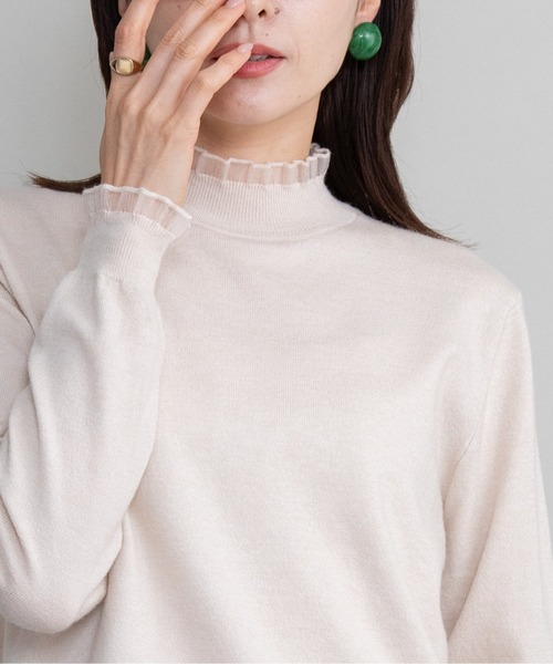 lodie(ロディ)の「【全8色展開】プチフリルハイネックニット(ニット/セーター・レディース・イエロー/ブルー/グリーン/アイボリー/グレー/レッド/ネイビー/ブラック・FREE)」の11枚目の写真
