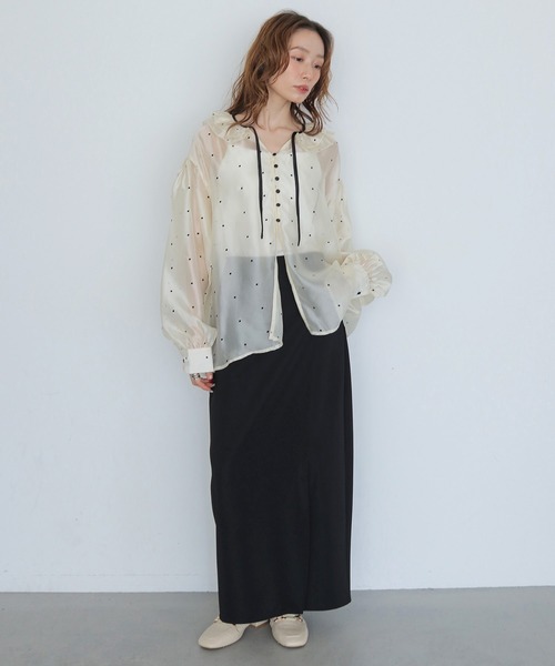 CLEIO(クレイオ)の「【CLEIO】ドットシアーパフスリーブブラウス DOT SHEER PUFF SLEEVE BLOUSE(シャツ/ブラウス・レディース・ブラック/アイボリー・FREE)」の4枚目の写真