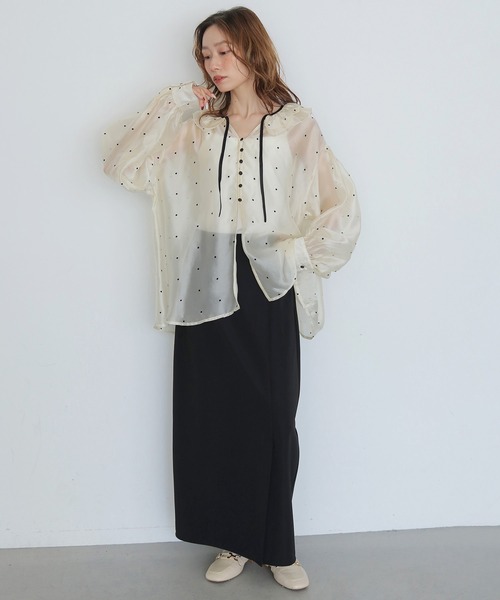 CLEIO(クレイオ)の「【CLEIO】ドットシアーパフスリーブブラウス DOT SHEER PUFF SLEEVE BLOUSE(シャツ/ブラウス・レディース・ブラック/アイボリー・FREE)」の6枚目の写真