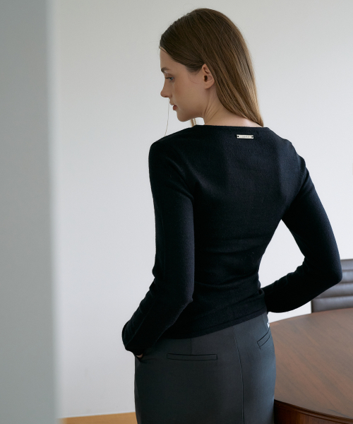 DEHEVE（デヘヴェ）の「Slim Button Cardigan [Black]（カーディガン/ボレロ・レディース・ブラック・OS）」の9枚目の写真