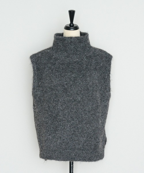 CHARCOAL-GRAY
