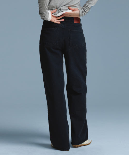 URAGO(ユラーゴ)の「ルビー染めワイドデニム ブラック(デニムパンツ・レディース・ブラック・SMALL/MEDIUM/LARGE)」の6枚目の写真