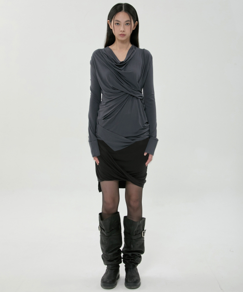 FLAREUP（フレアアップ）の「Miya ロングスリーブ (FL-195_Charcoal)（Tシャツ/カットソー・レディース・チャコール・OS）」の5枚目の写真
