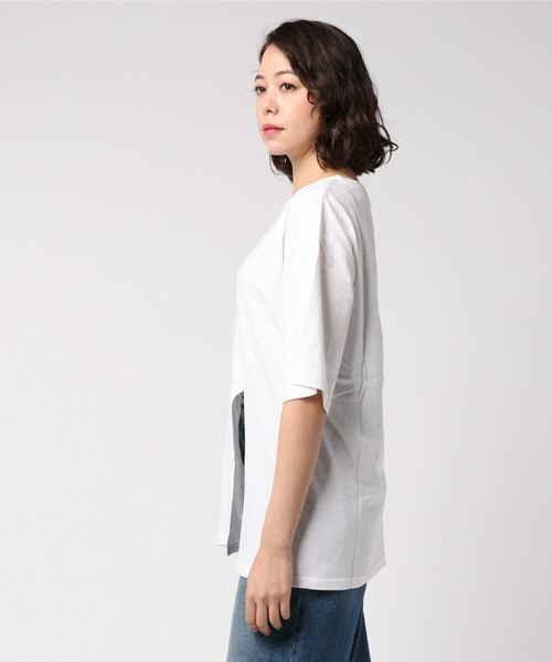 EGOIST（エゴイスト）の「フロントスリットルーズトップ（Tシャツ/カットソー・レディース・ホワイト/ブラック/カーキ/グレー・FREE）」の6枚目の写真