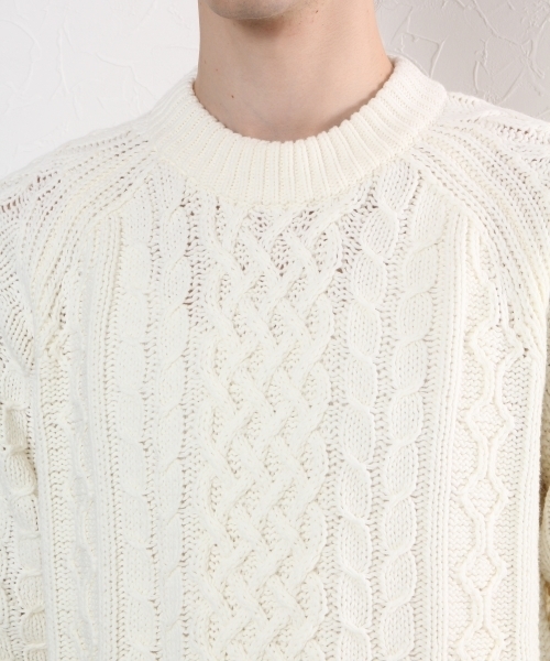 GLOBAL WORK（グローバルワーク）の「３ゲージケーブルニットプルオーバー/719623（ニット/セーター・メンズ・ベージュ/ネイビー/ダークグレー/ライトピンク/ホワイト/グリーン・SMALL/LARGE/X-LARGE/MEDIUM）」の10枚目の写真