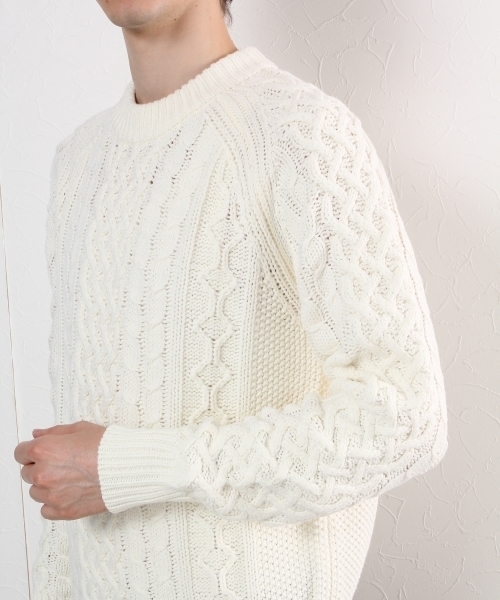GLOBAL WORK（グローバルワーク）の「３ゲージケーブルニットプルオーバー/719623（ニット/セーター・メンズ・ベージュ/ネイビー/ダークグレー/ライトピンク/ホワイト/グリーン・SMALL/LARGE/X-LARGE/MEDIUM）」の12枚目の写真