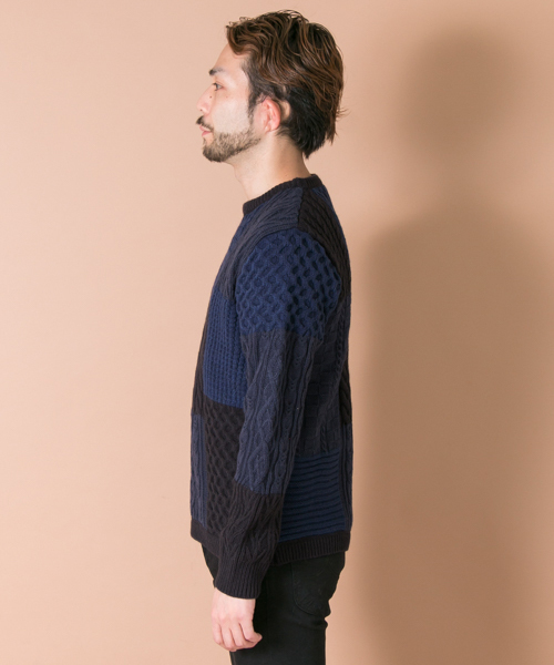 URBAN RESEARCH（アーバンリサーチ）の「UR 編地MIXパネルカラーC/Nニット（ニット/セーター・メンズ・チャコールグレー/ネイビー/ブラウン・LARGE/MEDIUM）」の10枚目の写真