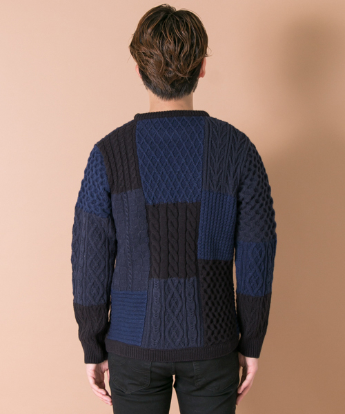 URBAN RESEARCH（アーバンリサーチ）の「UR 編地MIXパネルカラーC/Nニット（ニット/セーター・メンズ・チャコールグレー/ネイビー/ブラウン・LARGE/MEDIUM）」の11枚目の写真