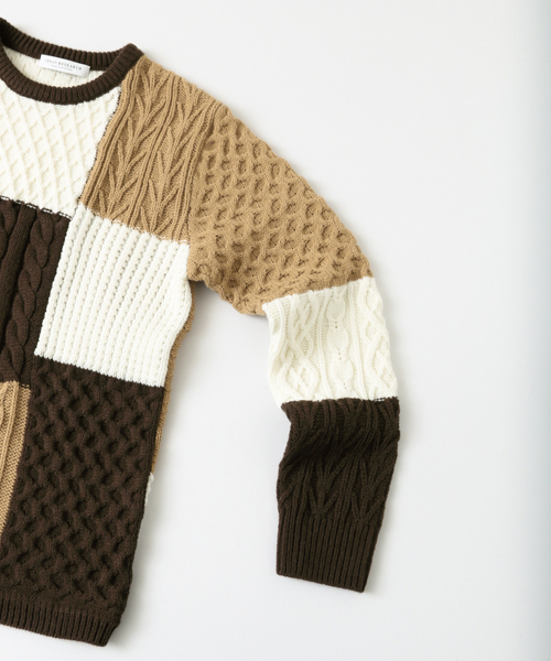 URBAN RESEARCH（アーバンリサーチ）の「UR 編地MIXパネルカラーC/Nニット（ニット/セーター・メンズ・チャコールグレー/ネイビー/ブラウン・LARGE/MEDIUM）」の7枚目の写真