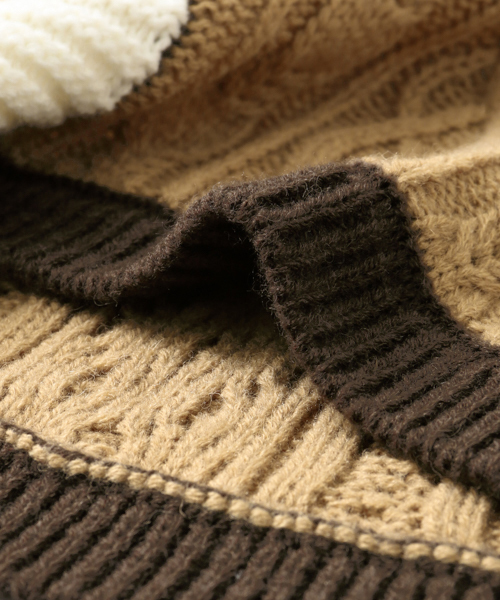 URBAN RESEARCH（アーバンリサーチ）の「UR 編地MIXパネルカラーC/Nニット（ニット/セーター・メンズ・チャコールグレー/ネイビー/ブラウン・LARGE/MEDIUM）」の17枚目の写真