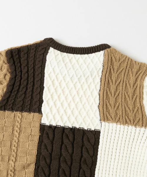 URBAN RESEARCH（アーバンリサーチ）の「UR 編地MIXパネルカラーC/Nニット（ニット/セーター・メンズ・チャコールグレー/ネイビー/ブラウン・LARGE/MEDIUM）」の18枚目の写真