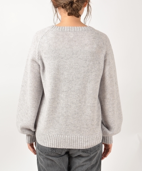 SHIPS BLUESTORE（シップスブルーストア）の「SHIPS BLUESTORE:ベーシック カラーシェットクルーネックニット◇（ニット/セーター・レディース・ライトグレー/レッド/オレンジ/ブルー/グリーン/ダークグレー・ONE SIZE）」の8枚目の写真