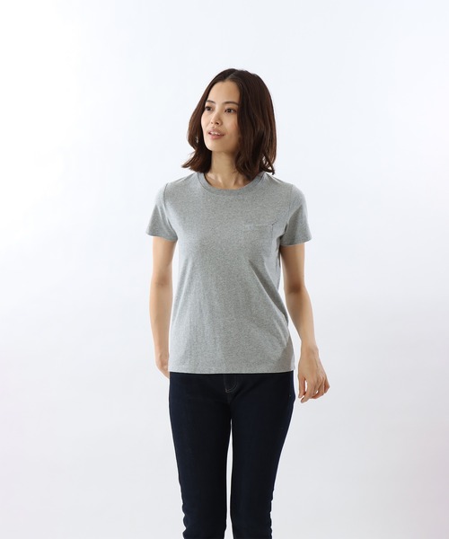 Champion(チャンピオン)の「【Champion/チャンピオン】レディース ポケットTシャツ(Tシャツ/カットソー・レディース・ブラック/ホワイト/グリーン系その他/ネイビー/グレー/オレンジ系その他3/バイオレット/サンドベージュ/スモーキーグリーン系1/スカイブルー・MEDIUM/LARGE)」の3枚目の写真