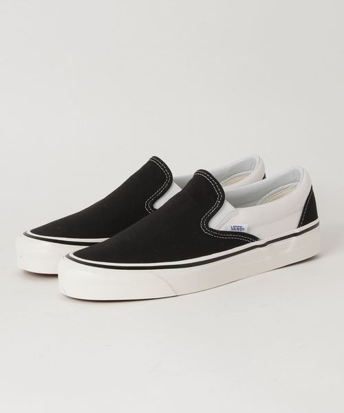 VANS(バンズ)の「VANS/AHAHEIM CLASSIC SLIP-ON98DX(スニーカー・メンズ・ブラック/ボルドー/ブルー系その他・26.5cm/27cm/27.5cm/28cm/28.5cm)」の2枚目の写真