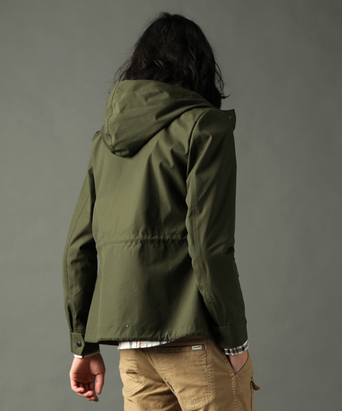 AMERICAN RAG CIE（アメリカンラグシー）の「COMMONWARE AMERICAN RAG CIE&Magine マウンテンパーカー（マウンテンパーカー・メンズ・ネイビー/オリーブ・44/46）」の11枚目の写真