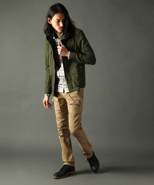 AMERICAN RAG CIE（アメリカンラグシー）の「COMMONWARE AMERICAN RAG CIE&Magine マウンテンパーカー（マウンテンパーカー・メンズ・ネイビー/オリーブ・44/46）」の13枚目の写真