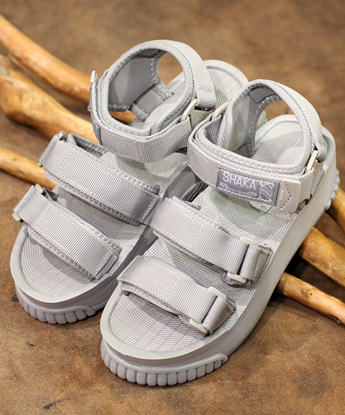 SHAKA（シャカ）の「【SHAKA / シャカ】NEO BUNGY PLATFORM（サンダル・レディース・グレー/ブラック/ネイビー/アイボリー/スモークピンク/モカ/グレイッシュブルー/ラベンダー・23cm/25cm/24cm）」の3枚目の写真