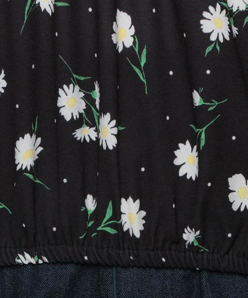 Lindsay(リンジィ)の「花柄オフショルブラウス(シャツ/ブラウス・キッズ・レッド/ブラック・160/150)」の4枚目の写真