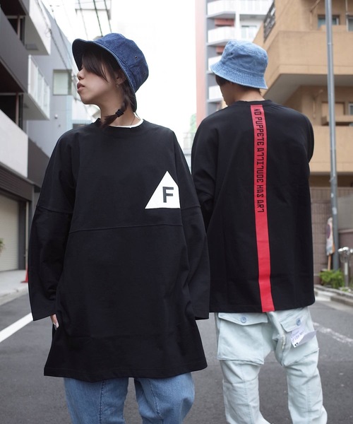 AFYF(エーエフワイエフ)の「rovtski 【ビッグシルエット】 AFYF FOOBALL TEE F(Tシャツ/カットソー・レディース・ブラック/グリーン/ホワイト/オレンジ・FREE)」の3枚目の写真