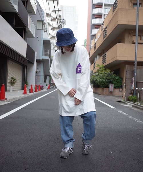 AFYF(エーエフワイエフ)の「rovtski 【ビッグシルエット】 AFYF FOOBALL TEE F(Tシャツ/カットソー・レディース・ブラック/グリーン/ホワイト/オレンジ・FREE)」の5枚目の写真