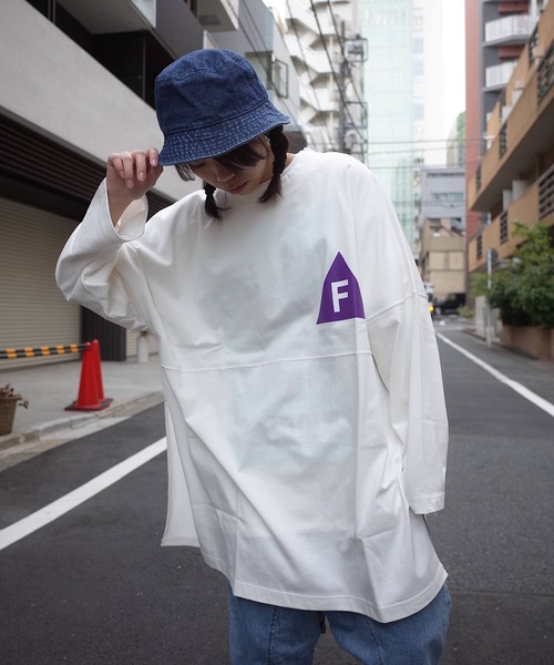AFYF(エーエフワイエフ)の「rovtski 【ビッグシルエット】 AFYF FOOBALL TEE F(Tシャツ/カットソー・レディース・ブラック/グリーン/ホワイト/オレンジ・FREE)」の7枚目の写真