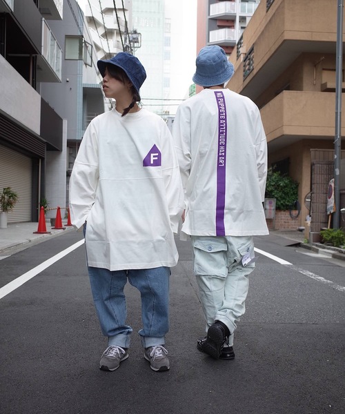 AFYF(エーエフワイエフ)の「rovtski 【ビッグシルエット】 AFYF FOOBALL TEE F(Tシャツ/カットソー・レディース・ブラック/グリーン/ホワイト/オレンジ・FREE)」の12枚目の写真