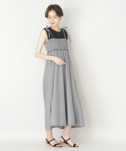 LOWRYS FARM(ローリーズファーム)の「ギンガムHWサロペット 796641(サロペット/オーバーオール・レディース・ブラック/ブルー・MEDIUM/LARGE)」の2枚目の写真